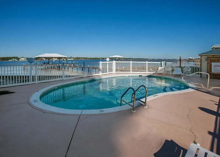 Villagio On Golden Pond